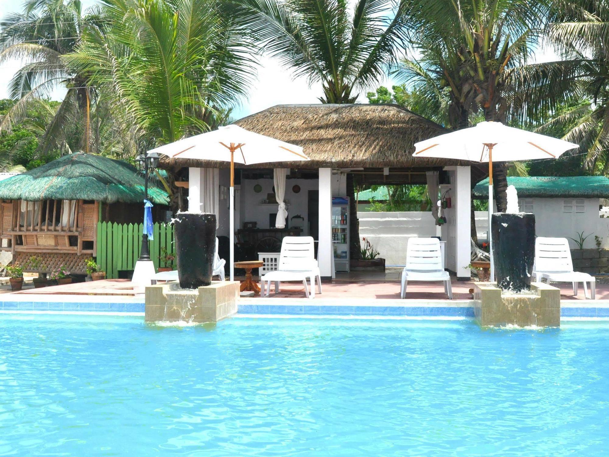 Casa Almarenzo Bed&Breakfast Bolinao Esterno foto